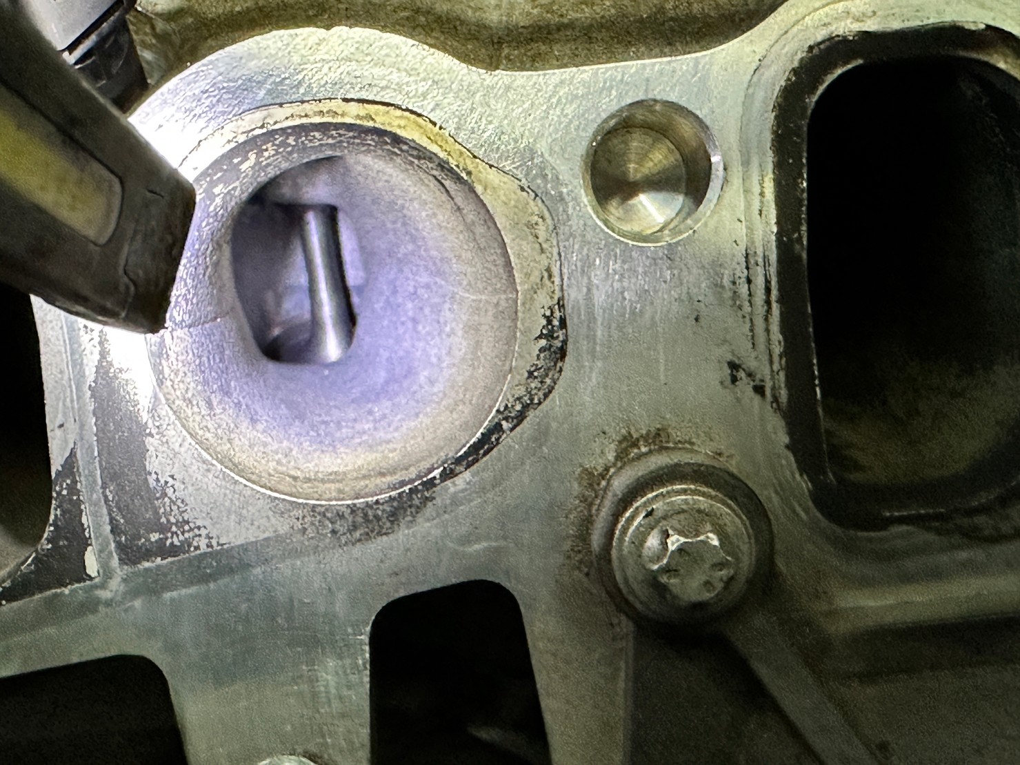 BMW MINI R60 EGR/インテークポート/DPFクリーニング